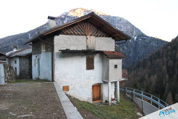 Casa indipendente con giardino in loc. Ronco Chiesa