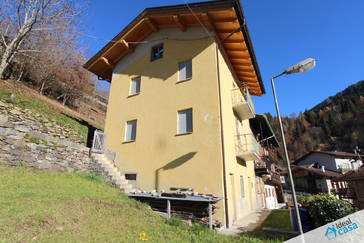 Porzione di casa indipendente da ristrutturare