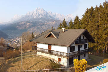 Villa singola con terreno in posizione panoramica