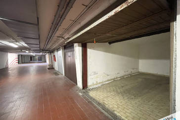 Box auto in vendita a Padova (zona stazione)