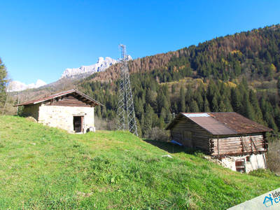 Miniatura di Rustici da ristrutturare con terreno