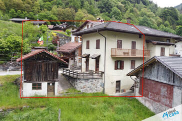 Porzione di casa indipendente in vendita