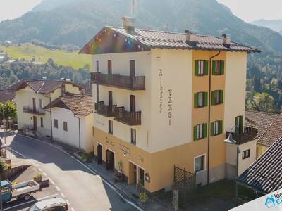 Miniatura di Albergo in posizione panoramica 