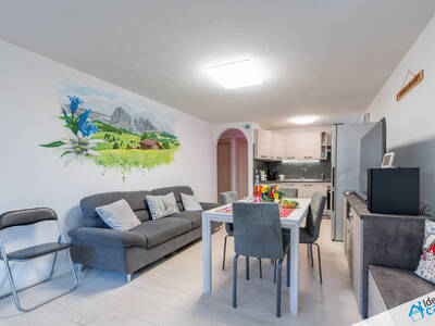 Miniatura di Piano terra ristrutturato