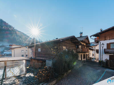 Miniatura di Edificio rustico da ristrutturare