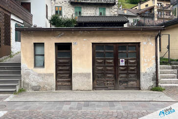 Garage in vendita a Mezzano